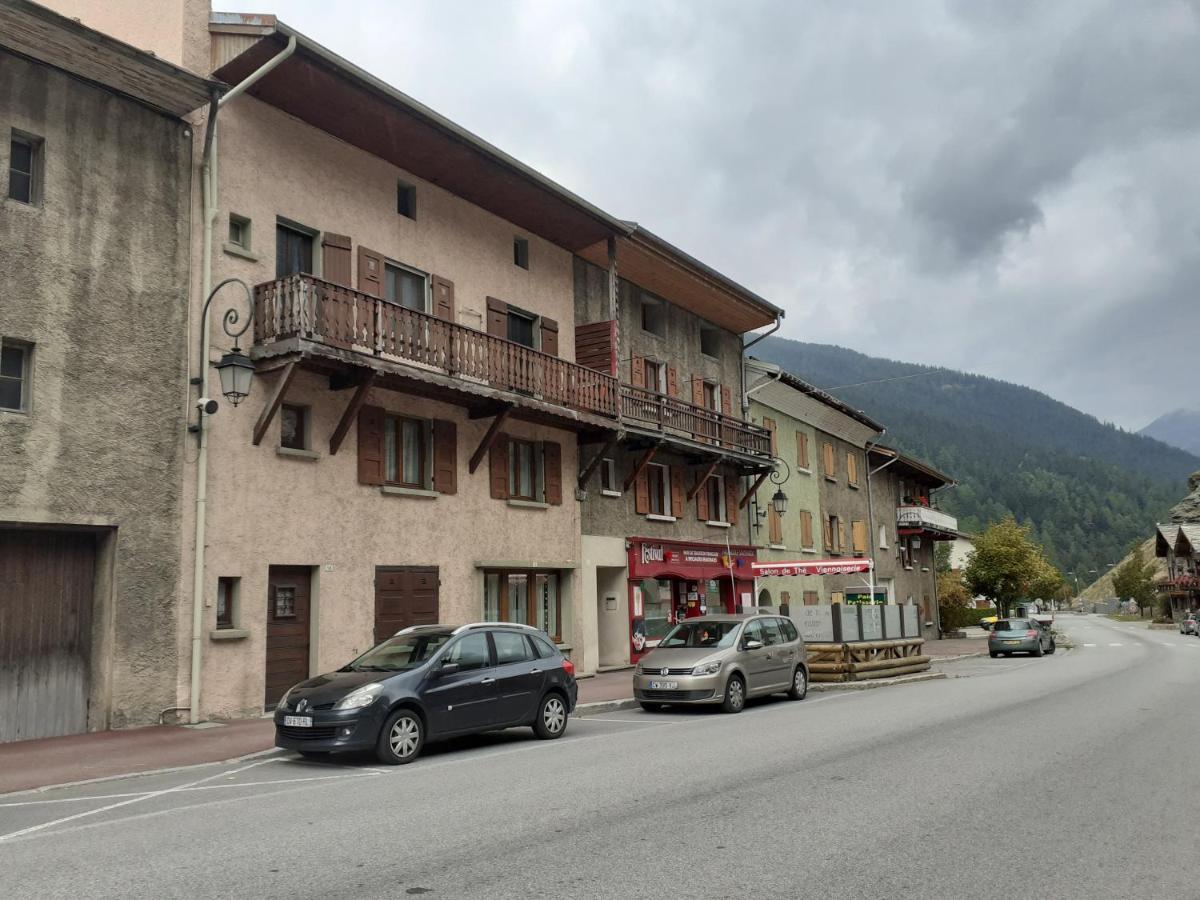 Appartement Chaleureux Avec Wifi De 10 Personnes A Val-Cenis Lanslebourg-Mont-Cenis Exterior foto